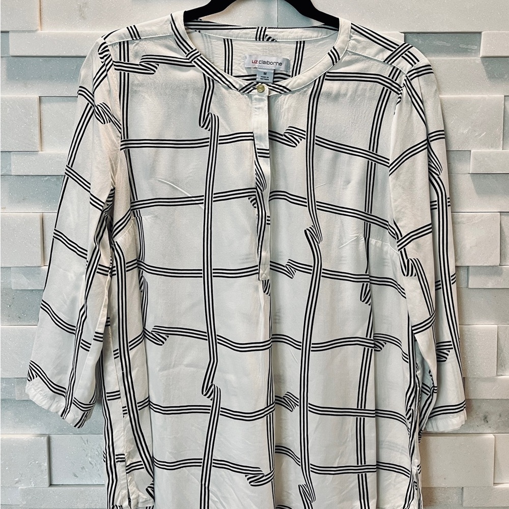 Liz Claiborne White Blouse with Black Stripes Workwear - Women's M